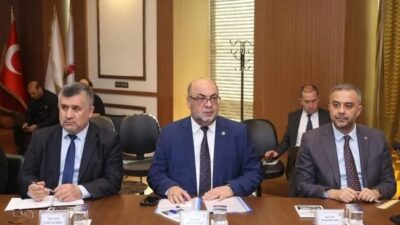 Dulkadiroğlu Belediyesi, şehir genelinde yürütülen altyapı çalışmalarına ilişkin değerlendirme toplantısının