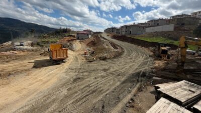 Hanifi Toptaş başkanlığındaki Onikişubat Belediyesi, ilçenin dört bir yanında sürdürdüğü