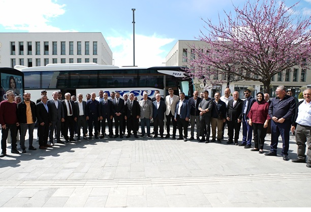 Büyükşehir’den Üreticiye Tam Destek; Çiftçiler Konya Tarım Fuarı’na Uğurlandı Büyükşehir