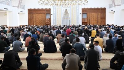 Ayser Çalık Ortaokulu'nda Hayatını Kaybedenler İçin Mevlit Programı Düzenlendi