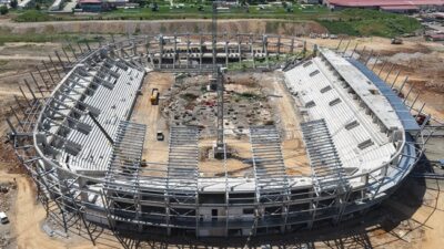 Gençlik ve Spor Bakanlığı tarafından finanse edilen, yapım süreci TOKİ