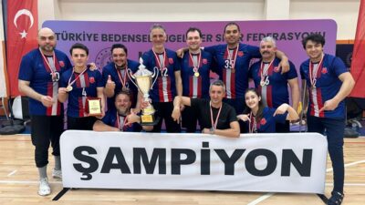 Oturarak Voleybol Süper Ligi’nde oynanan final karşılaşması büyük heyecana sahne