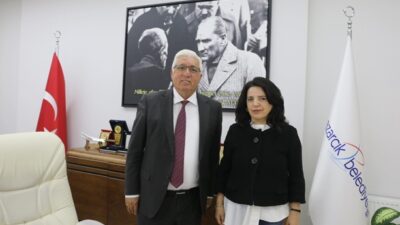 Bejan Matur’dan Pazarcık Belediye Başkanı Haydar İkizer’e Ziyaret Yazar ve