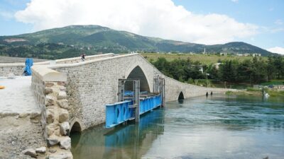 Asırlık Miras Yeniden Ayağa Kalkıyor; Ceyhan Köprüsü’nde Restorasyonda Sona Gelindi