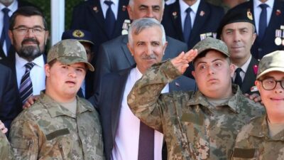 Engelliler Haftası kapsamında düzenlenen Temsili Askerlik Töreni’nde özel gereksinimli bireyler