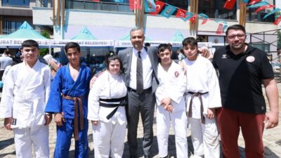 Onikişubat Belediyesi bünyesinde faaliyetlerini sürdüren Hamidiye-Bekir Topçuoğlu Özel Eğitim ve