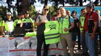 Kahramanmaraş’ta 21 Haziran Dünya Motosiklet Günü kapsamında, motosiklet sürücülerinde trafik