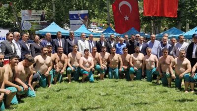 248 Pehlivan Er Meydanında Kıyasıya Mücadele Ediyor Dulkadiroğlu Belediyesi ile