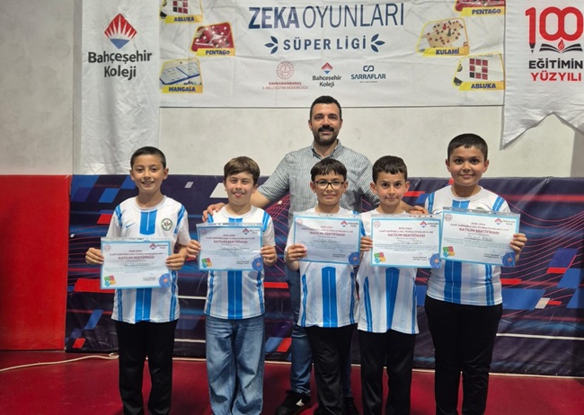 Kahramanmaraş’ta düzenlenen Cahit Zarifoğlu Akıl