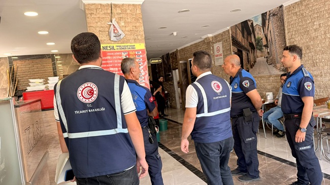 Kahramanmaraş Ticaret İl Müdürlüğü denetim ekipleri ile Kahramanmaraş Büyükşehir Belediyesi