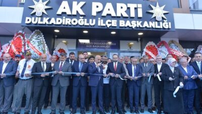 AK Parti Dulkadiroğlu İlçe Başkanlığı’nın Dulkadiroğlu Kamu Külliyesi yanında yapımı