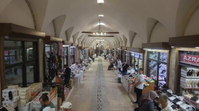 Asırlık Çarşıda Kepenkler Açıldı Şehrin yaklaşık 6 asırlık geçmişe sahip