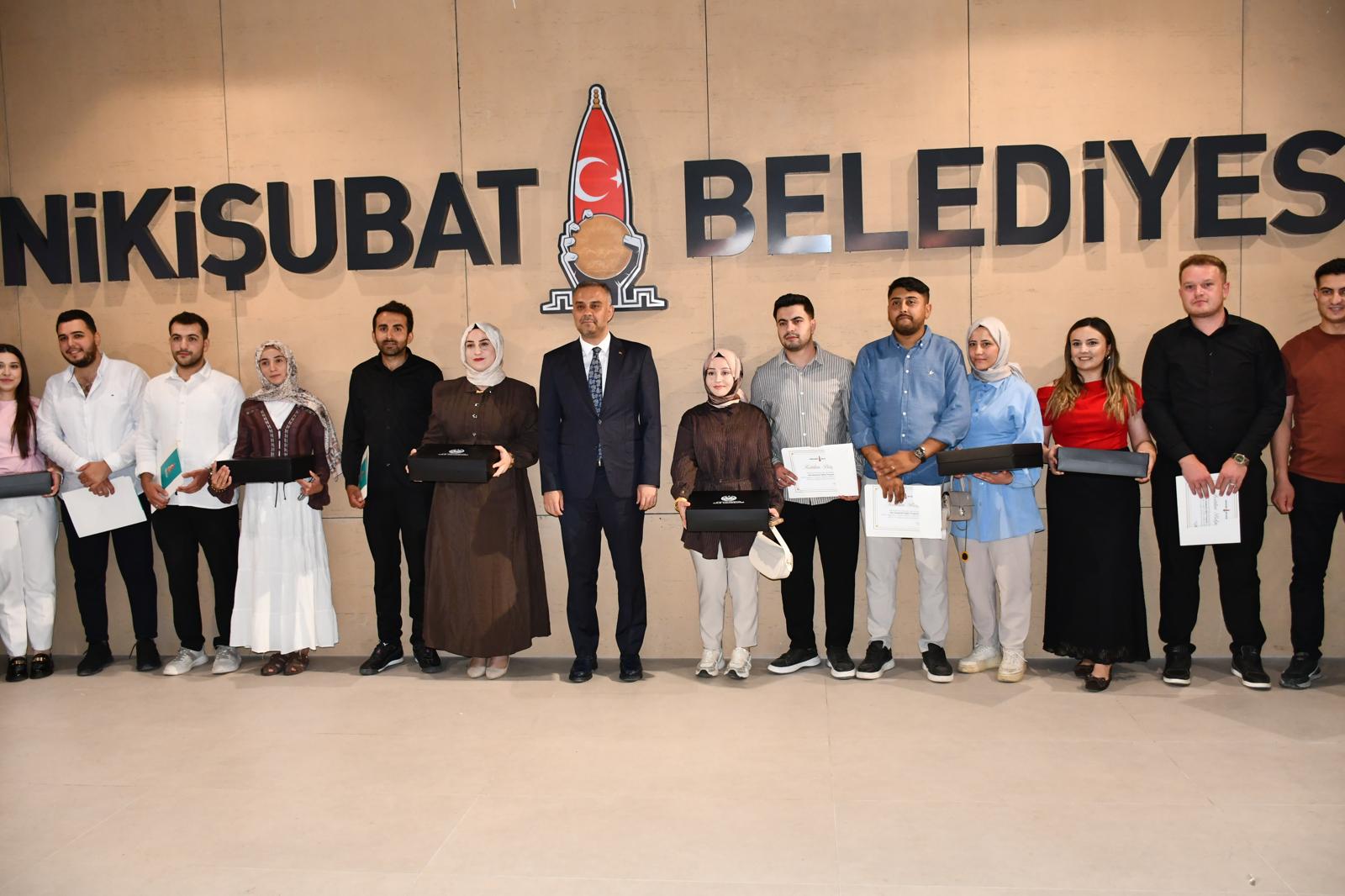 Onikişubat Belediyesi tarafından hayata geçirilen Aile Akademisi Evlilik Okulu Programı’nı