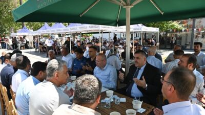 Türkoğlu Belediyesi tarafından bu yıl ikincisi düzenlenen Geleneksel Aşure İkramı