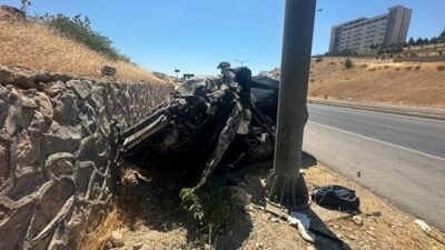 Kahramanmaraş’ın Onikişubat ilçesinde meydana gelen trafik kazasında, kontrolden çıkarak Kent
