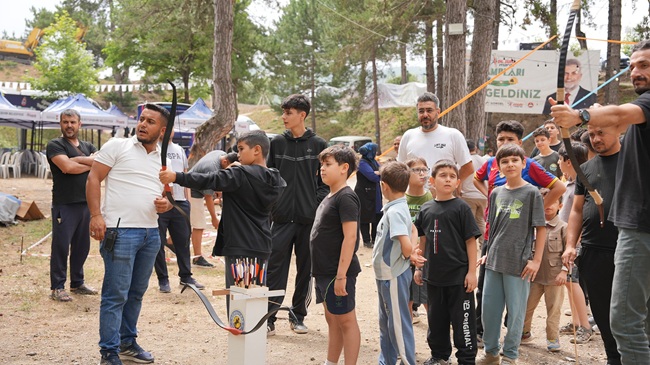 Büyükşehir Belediyesi, Andırın Çınar Geçidi’nde düzenlediği baba-oğul kampıyla ailelere doğayla
