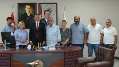 Kahramanmaraş Gazeteciler Cemiyeti Başkanı Sermet Çuhadar, Başkan Yardımcısı Niyazi Kara,