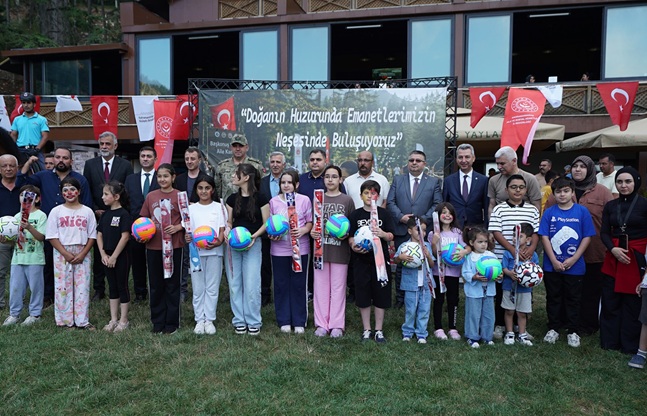 Büyükşehir Belediyesi öncülüğünde düzenlenen karne etkinliğinde şehit ve gazi çocukları