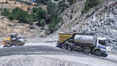 Büyükşehir Belediyesi, Ekinözü kırsalındaki 23 kilometrelik Alişar Grup Yolu’nda ikinci