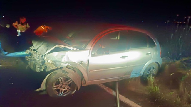 Kahramanmaraş’ın Elbistan ilçesinde iki otomobilin kafa kafaya çarpıştığı trafik kazasında