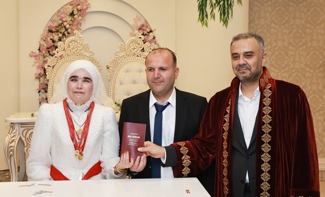 Kahramanmaraş’ta sevgi engel tanımadı: Doğuştan