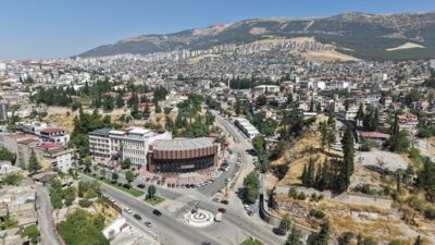 Büyükşehir Belediyesi, Nursultan Nazarbayev Bulvarı’nda sıcak asfalt seriminin ardından yürüyüş