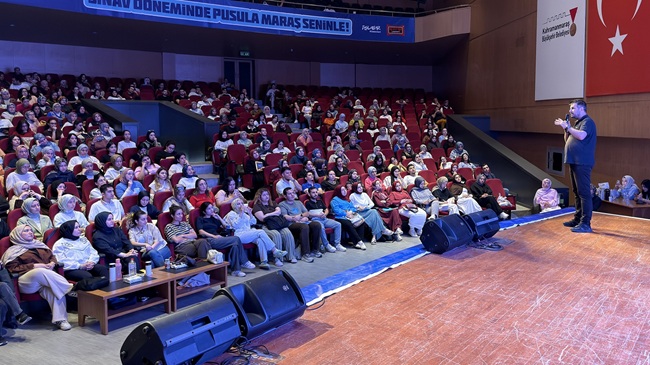 Büyükşehir Belediyesinin KPSS’ye hazırlanan gençlere yönelik düzenlediği Genel Tekrar Kampı,