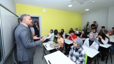 Onikişubat Belediyesi’nin Üniversite Hazırlık Kursu başvurularında son gün 7 Ağustos