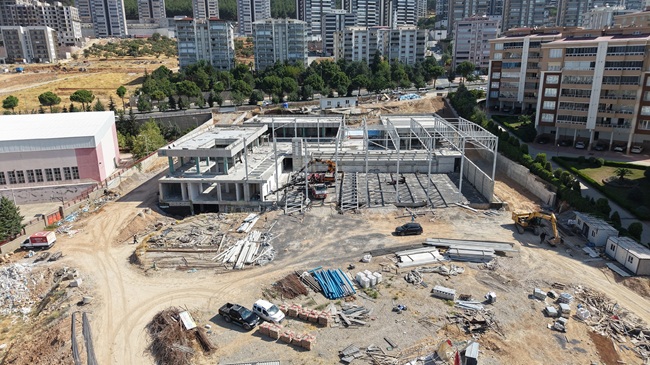 Gençler İçin Tasarlandı, Türkiye’ye Örnek