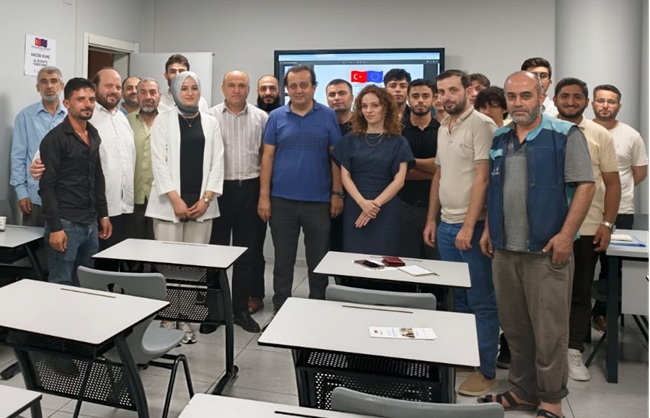 Dulkadiroğlu Halk Eğitimi Merkezi’nde UNDP desteğiyle sürdürülen Türkçe A2 kursunda