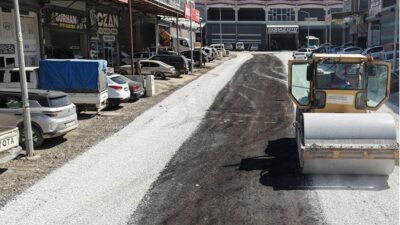 Büyükşehir Belediyesi, Yeni Sanayi Sitesi’nde 11 sokak ve caddeyi sathi