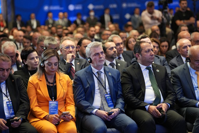 Büyükşehir Belediye Başkanı Fırat Görgel,