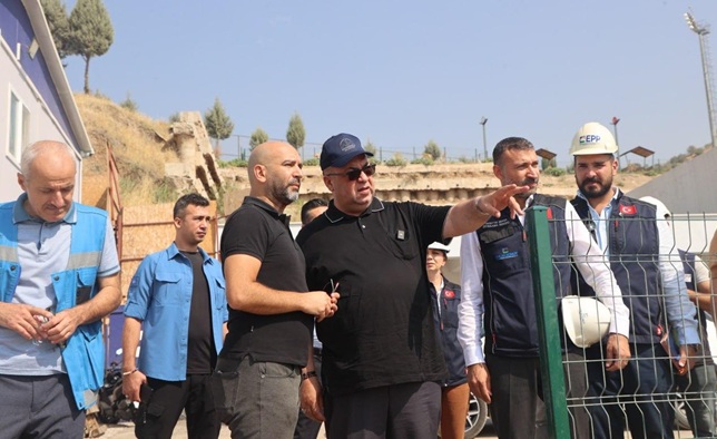 Dulkadiroğlu Belediye Başkanı Mehmet Akpınar, deprem sonrası ilçede sürdürülen konut