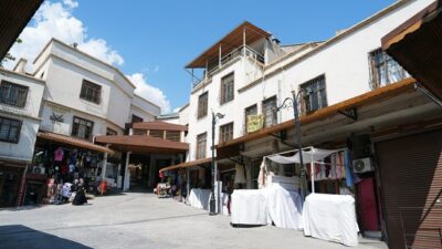 Büyükşehir Belediyesi, şehrin tarihi ve ticari hafızasında önemli bir yere