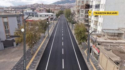 Büyükşehir Belediyesi, Trabzon Bulvarı’nda üstyapı dönüşümünü etaplar halinde sürdürüyor. Altyapı