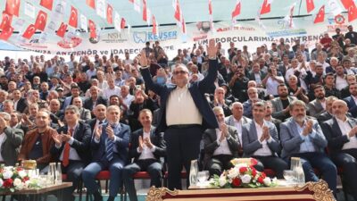 Dulkadiroğlu Belediyesi tarafından geleneksel hale getirilen Bertiz Boyalı Güreş Festivali,