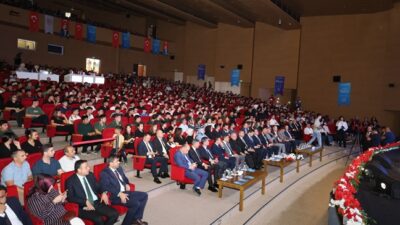 Gençler Arası Kültür ve Sanat Yarışmaları kapsamında düzenlenen Şiir Okuma