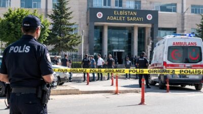Kahramanmaraş’ın Elbistan ilçesinde adliye önünde iki grup arasında çıkan silahlı