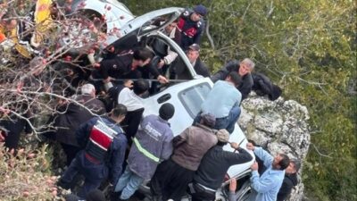 Kahramanmaraş’ın Çağlayancerit ilçesinde meydana gelen trafik kazasında 1 kişi yaralandı.
