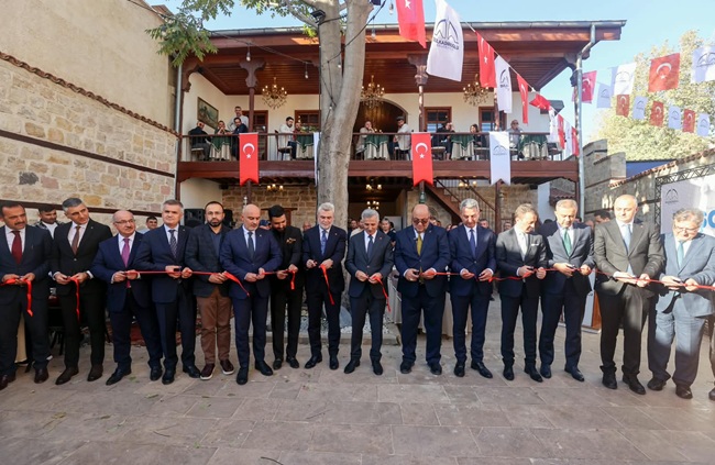 Kahramanmaraş’ın Dulkadiroğlu ilçesinde hayata geçirilen Avlu1890 Dulkadiroğlu Kültür, Sanat ve