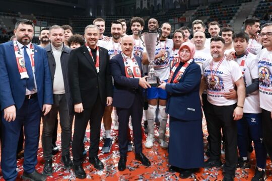 Kahramanmaraş’ta tarihi heyecan başlıyor! Efeler Ligi’nde ilk sınav Gebze Belediyesi