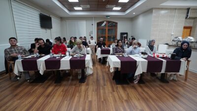 Büyükşehir Belediyesinin UNESCO Edebiyat Şehri Kahramanmaraş’ta düzenlediği uluslararası edebiyat buluşmasında,
