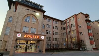 Kahramanmaraş’ın Dulkadiroğlu ilçesinde eşi Nazlı Çokgezme’yi tabancayla öldüren Emir Çokgezme,