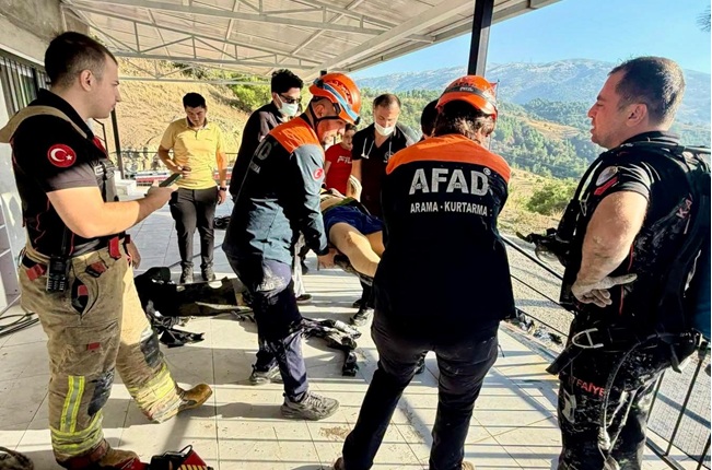 Kahramanmaraş’ın Onikişubat ilçesinde su kuyusu açma çalışması sırasında kuyuya düşen