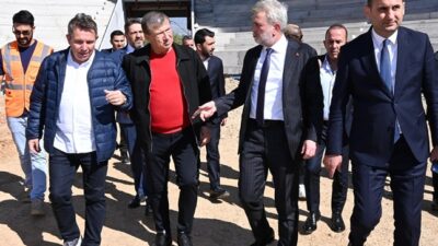 Büyükşehir Belediye Başkanı Fırat Görgel, Türk futbolunun efsane isimleri Mehmet