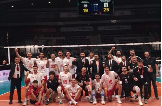 AXA Sigorta Kupa Voley’de grup aşamasını lider tamamlayarak çeyrek finale