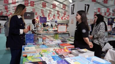 11. Uluslararası Kahramanmaraş Kitap Fuarı’na katılan Fulya Öztürk, “Kahramanmaraş Kitap